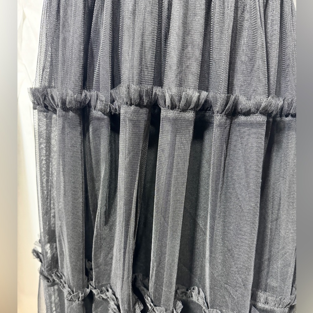 Adrianna Papell Women's Ruffle Tiered Mesh Sleeveless Gown in size 10 - Picture 8 of 11